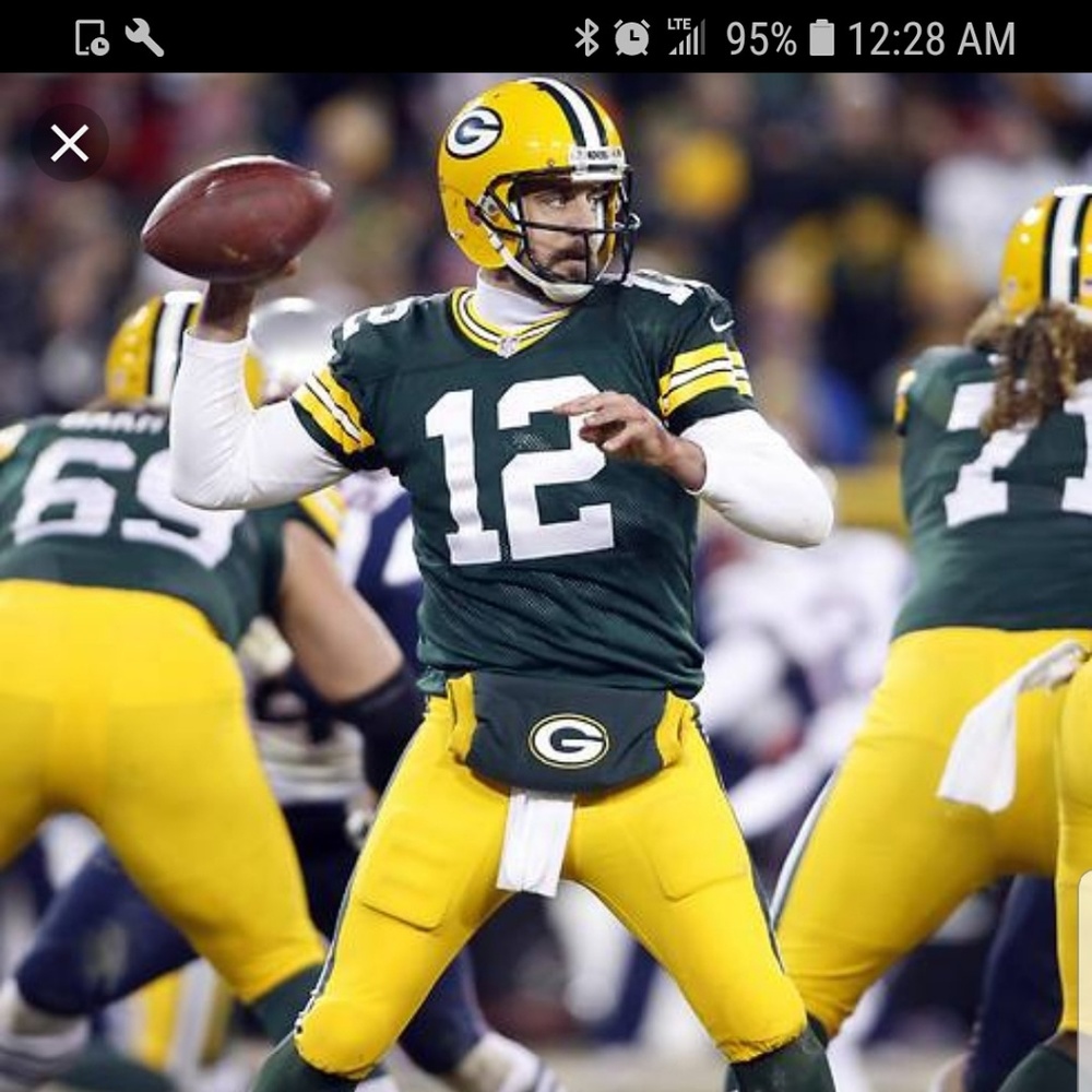 Meet your Posher, Derrick